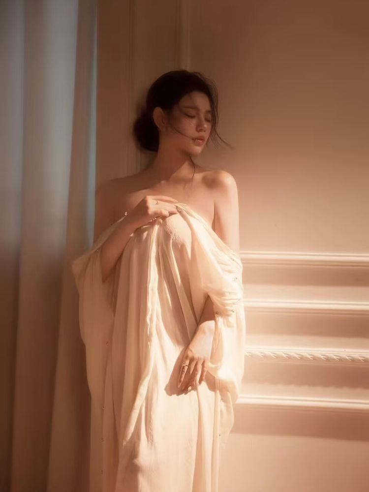 Studio Neuer Stil Mädchen Atmo – Photography Lighting For Clothing Bewertung und Preis